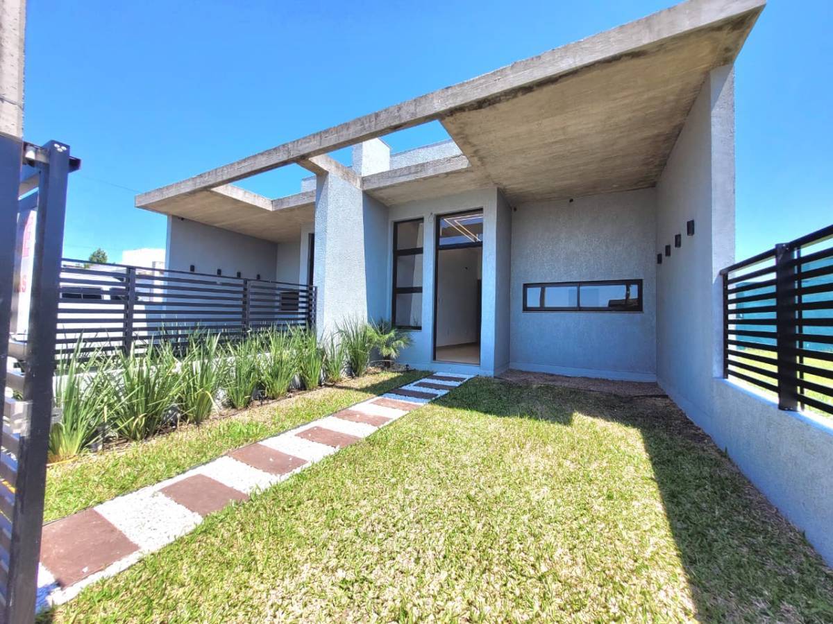 Casa 2 dormitórios em Capão da Canoa | Ref.: 9624